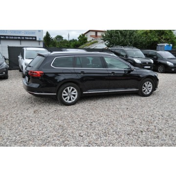 Volkswagen Passat  Kombi 2015,  1.8 benzyna, automat - Na sprzedaż za 49 900 zł - Warszawa - zdjęcie 5