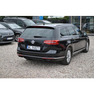 Volkswagen Passat  Kombi 2015,  1.8 benzyna, automat - Na sprzedaż za 49 900 zł - Warszawa - zdjęcie 7