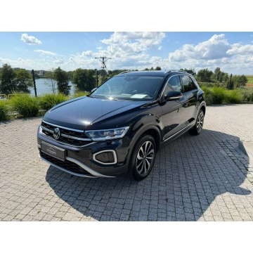Volkswagen T-Roc  SUV 2022,  1.5 benzyna, automat - Na sprzedaż za 82 900 zł - Sierakowice - zdjęcie 1