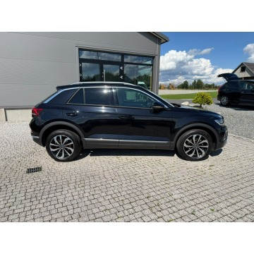 Volkswagen T-Roc  SUV 2022,  1.5 benzyna, automat - Na sprzedaż za 82 900 zł - Sierakowice - zdjęcie 6