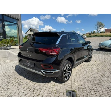 Volkswagen T-Roc  SUV 2022,  1.5 benzyna, automat - Na sprzedaż za 82 900 zł - Sierakowice - zdjęcie 9