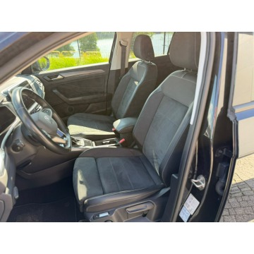 Volkswagen T-Roc  SUV 2022,  1.5 benzyna, automat - Na sprzedaż za 82 900 zł - Sierakowice - zdjęcie 12