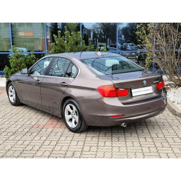 BMW Seria 3  Sedan/Limuzyna 2015,  2.0 diesel, automat - Na sprzedaż za 41 500 zł - Warszawa - zdjęcie 4