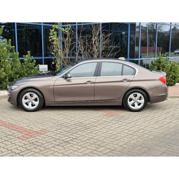 BMW Seria 3  Sedan/Limuzyna 2015,  2.0 diesel, automat - Na sprzedaż za 41 500 zł - Warszawa - zdjęcie 3
