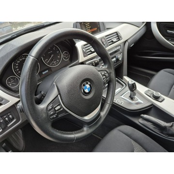 BMW Seria 3  Sedan/Limuzyna 2015,  2.0 diesel, automat - Na sprzedaż za 41 500 zł - Warszawa - zdjęcie 5