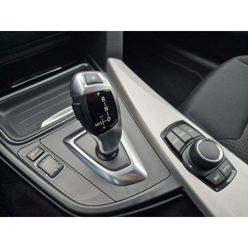 BMW Seria 3  Sedan/Limuzyna 2015,  2.0 diesel, automat - Na sprzedaż za 41 500 zł - Warszawa - zdjęcie 9