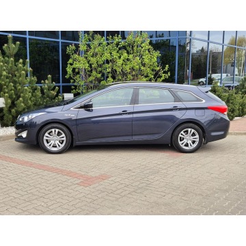 Hyundai i40  Kombi 2015,  1.6 benzyna - Na sprzedaż za 28 999 zł - Warszawa - zdjęcie 3