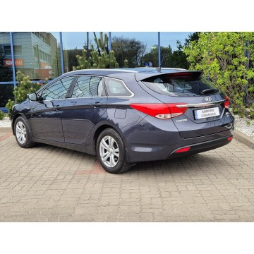 Hyundai i40  Kombi 2015,  1.6 benzyna - Na sprzedaż za 28 999 zł - Warszawa - zdjęcie 4