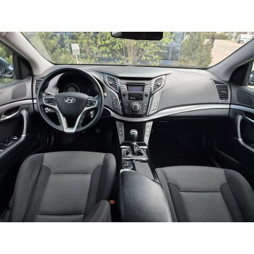 Hyundai i40  Kombi 2015,  1.6 benzyna - Na sprzedaż za 28 999 zł - Warszawa - zdjęcie 9