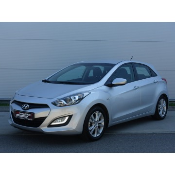 Hyundai i30  Hatchback 2014,  1.4 benzyna - Na sprzedaż za 31 500 zł - Lublin - zdjęcie 2