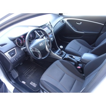 Hyundai i30  Hatchback 2014,  1.4 benzyna - Na sprzedaż za 31 500 zł - Lublin - zdjęcie 12