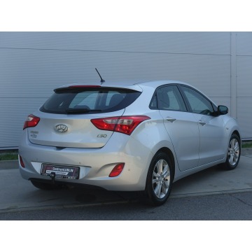 Hyundai i30  Hatchback 2014,  1.4 benzyna - Na sprzedaż za 31 500 zł - Lublin - zdjęcie 9