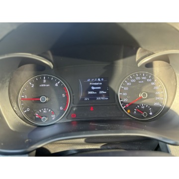Kia Optima  Kombi 2018,  1.7 diesel - Na sprzedaż za 39 500 zł - Poznań - zdjęcie 9