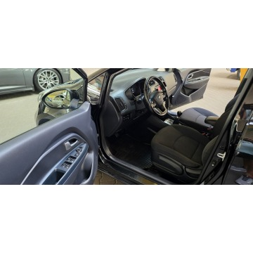 Kia Rio  Hatchback 2014,  1.2 benzyna - Na sprzedaż za 24 900 zł - Mysłowice - zdjęcie 11
