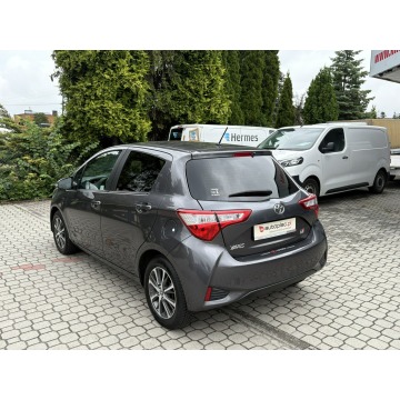 Toyota Yaris  Hatchback 2020,  1.5 benzyna+LPG, automat - Na sprzedaż za 49 900 zł - Tarnowskie Góry - zdjęcie 8