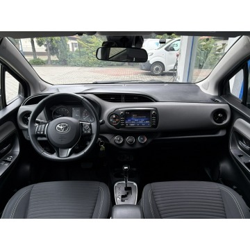 Toyota Yaris  Hatchback 2020,  1.5 benzyna+LPG, automat - Na sprzedaż za 49 900 zł - Tarnowskie Góry - zdjęcie 12