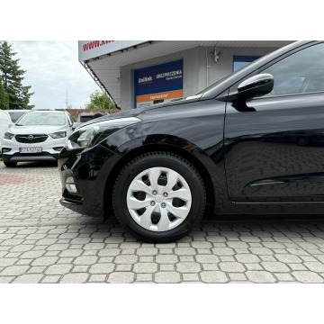 Hyundai i20  Hatchback 2019,  1.2 benzyna - Na sprzedaż za 40 900 zł - Tarnowskie Góry - zdjęcie 10