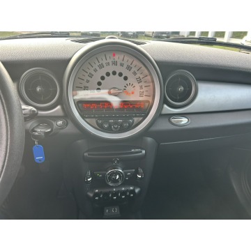 Mini Cooper  Hatchback 2013,  1.6 benzyna - Na sprzedaż za 22 900 zł - Nowe Iganie - zdjęcie 12