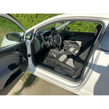 Seat Ibiza  Hatchback 2014,  1.2 benzyna - Na sprzedaż za 19 500 zł - Wejherowo - zdjęcie 9