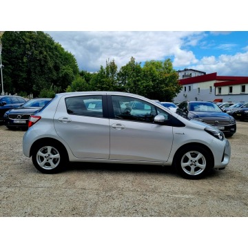 Toyota Yaris  Hatchback 2020,  1.5 hybryda, automat - Na sprzedaż za 49 900 zł - Szczecin - zdjęcie 4