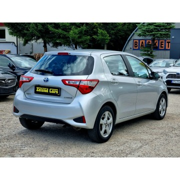 Toyota Yaris  Hatchback 2020,  1.5 hybryda, automat - Na sprzedaż za 49 900 zł - Szczecin - zdjęcie 5