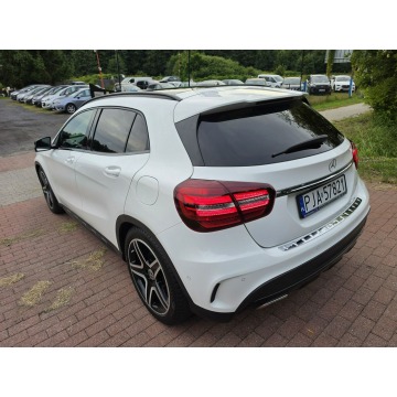 Mercedes - Benz GLA-klasa  SUV 2019,  2.0 benzyna, automat - Na sprzedaż za 76 900 zł - Cielcza - zdjęcie 5