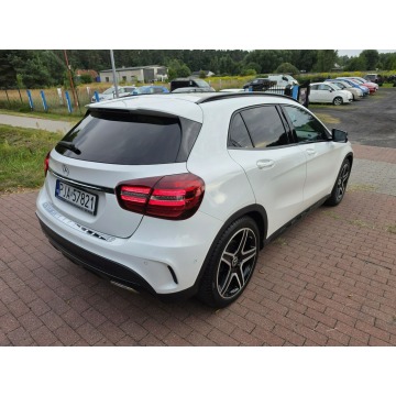 Mercedes - Benz GLA-klasa  SUV 2019,  2.0 benzyna, automat - Na sprzedaż za 76 900 zł - Cielcza - zdjęcie 8