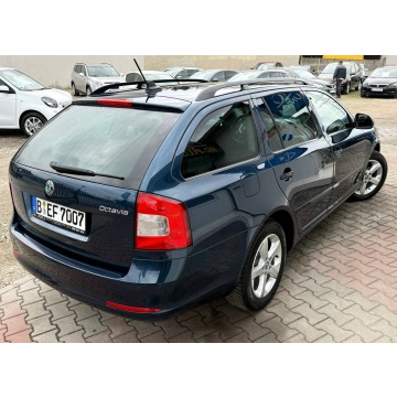 Skoda Octavia  Kombi 2013,  1.4 benzyna, automat - Na sprzedaż za 28 900 zł - Częstochowa - zdjęcie 4