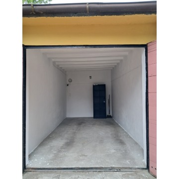 Wysoki 2,70 m garaż 20 m² ul. Budowniczych | Prąd, Grunt, grunt własność