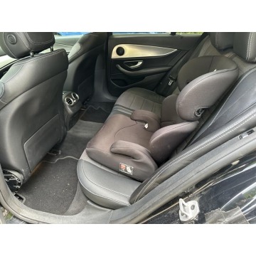 Mercedes - Benz E-klasa  Kombi 2018,  2.0 diesel, automat - Na sprzedaż za 55 000 zł - Warszawa - zdjęcie 7