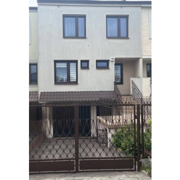 Sprzedam dom Radom - ,  pow.  103 m2,  działka:   221 m2 - zdjęcie 1