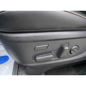 Hyundai   Terenowy 2022,  3.8 benzyna, automat - Na sprzedaż za 124 900 zł - Warszawa - zdjęcie 6