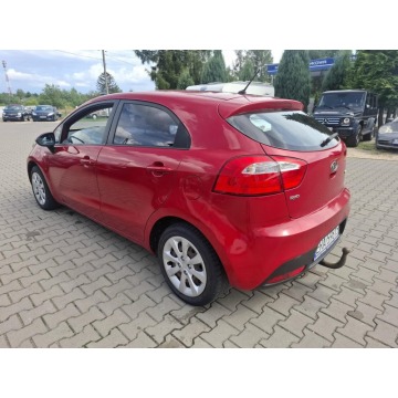 Kia Rio  Hatchback 2012,  1.2 - Na sprzedaż za 16 100 zł - Malutkie - zdjęcie 6