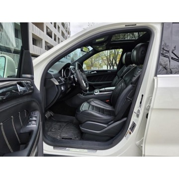 Mercedes - Benz M-klasa  Terenowy 2014,  5.5 benzyna, automat - Na sprzedaż za 109 900 zł - Warszawa - zdjęcie 4