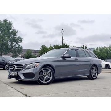 Mercedes - Benz C-klasa  Kombi 2018,  2.0 benzyna, automat - Na sprzedaż za 89 900 zł - Warszawa - zdjęcie 2