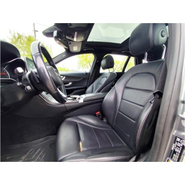 Mercedes - Benz C-klasa  Kombi 2018,  2.0 benzyna, automat - Na sprzedaż za 89 900 zł - Warszawa - zdjęcie 7