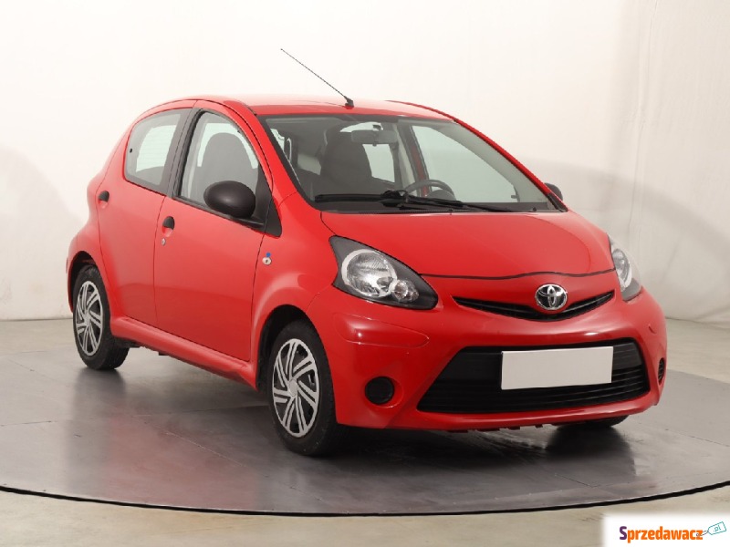 Toyota Aygo  Hatchback 2012,  1.0 benzyna - Na sprzedaż za 14 999 zł - Katowice