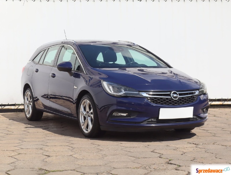 Opel Astra  Kombi 2017,  1.6 diesel, automat - Na sprzedaż za 29 999 zł - Łódź