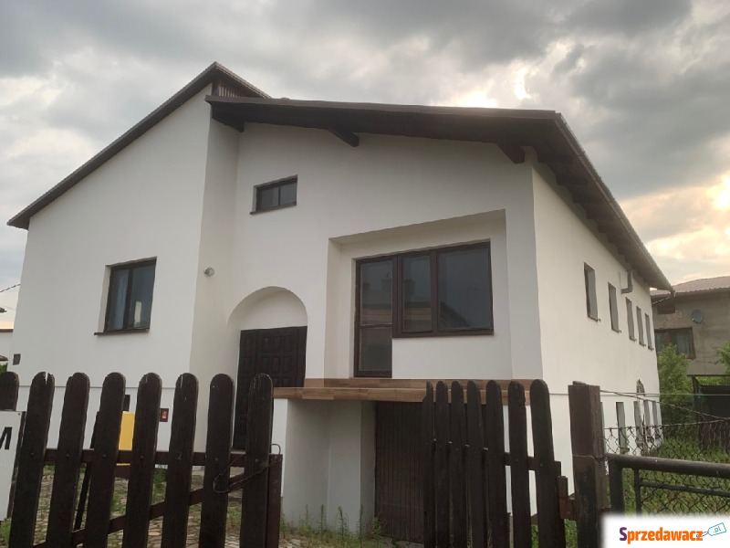 Sprzedam dom Wadowice -  wolnostojący parterowy,  pow.  226 m2,  działka:   830 m2