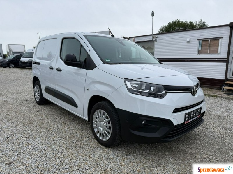 Toyota ProAce 2023,  1.5 diesel - Na sprzedaż za 65 190 zł - Ostrzeszów