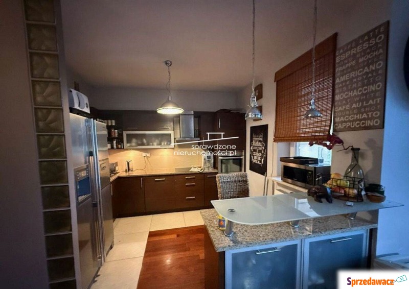 Mieszkanie  4 pokojowe Warszawa - Ursynów,   105 m2, 4 piętro - Sprzedam