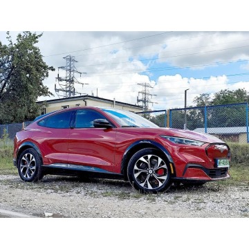 Ford Mustang  Terenowy 2023 elektryczny, automat - Na sprzedaż za 139 999 zł - Warszawa - zdjęcie 6