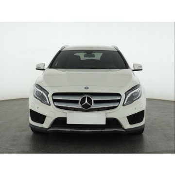 Mercedes - Benz GLA-klasa  SUV 2015,  1.6 benzyna, automat - Na sprzedaż za 66 999 zł - Katowice - zdjęcie 2
