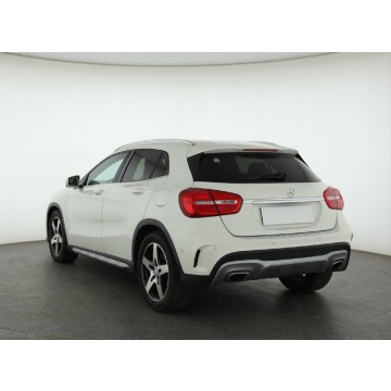 Mercedes - Benz GLA-klasa  SUV 2015,  1.6 benzyna, automat - Na sprzedaż za 66 999 zł - Katowice - zdjęcie 6