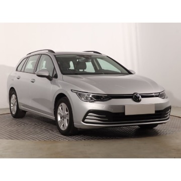 VW Golf 1.5 eTSI (150KM), 2023