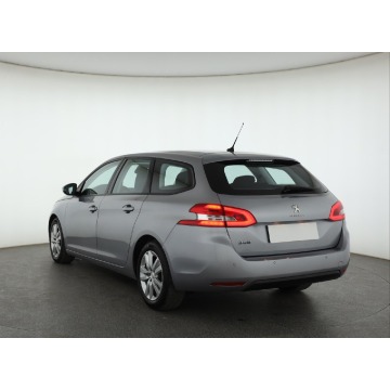 Peugeot 308  Kombi 2019,  1.5 diesel - Na sprzedaż za 33 999 zł - Piaseczno - zdjęcie 5