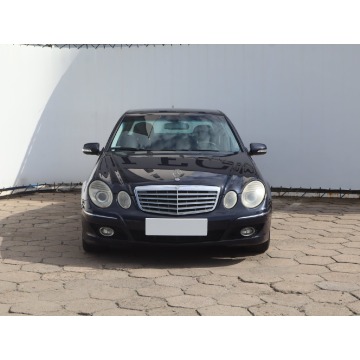 Mercedes - Benz E-klasa  Liftback 2006,  3.0 diesel, automat - Na sprzedaż za 10 999 zł - Łódź - zdjęcie 2