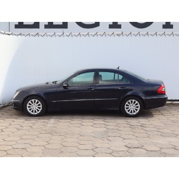 Mercedes - Benz E-klasa  Liftback 2006,  3.0 diesel, automat - Na sprzedaż za 10 999 zł - Łódź - zdjęcie 4