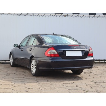 Mercedes - Benz E-klasa  Liftback 2006,  3.0 diesel, automat - Na sprzedaż za 10 999 zł - Łódź - zdjęcie 5