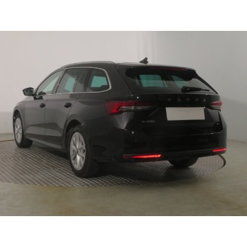 Skoda Octavia  Kombi 2025,  1.5 benzyna, automat - Na sprzedaż za 107 999 zł - Katowice - zdjęcie 5